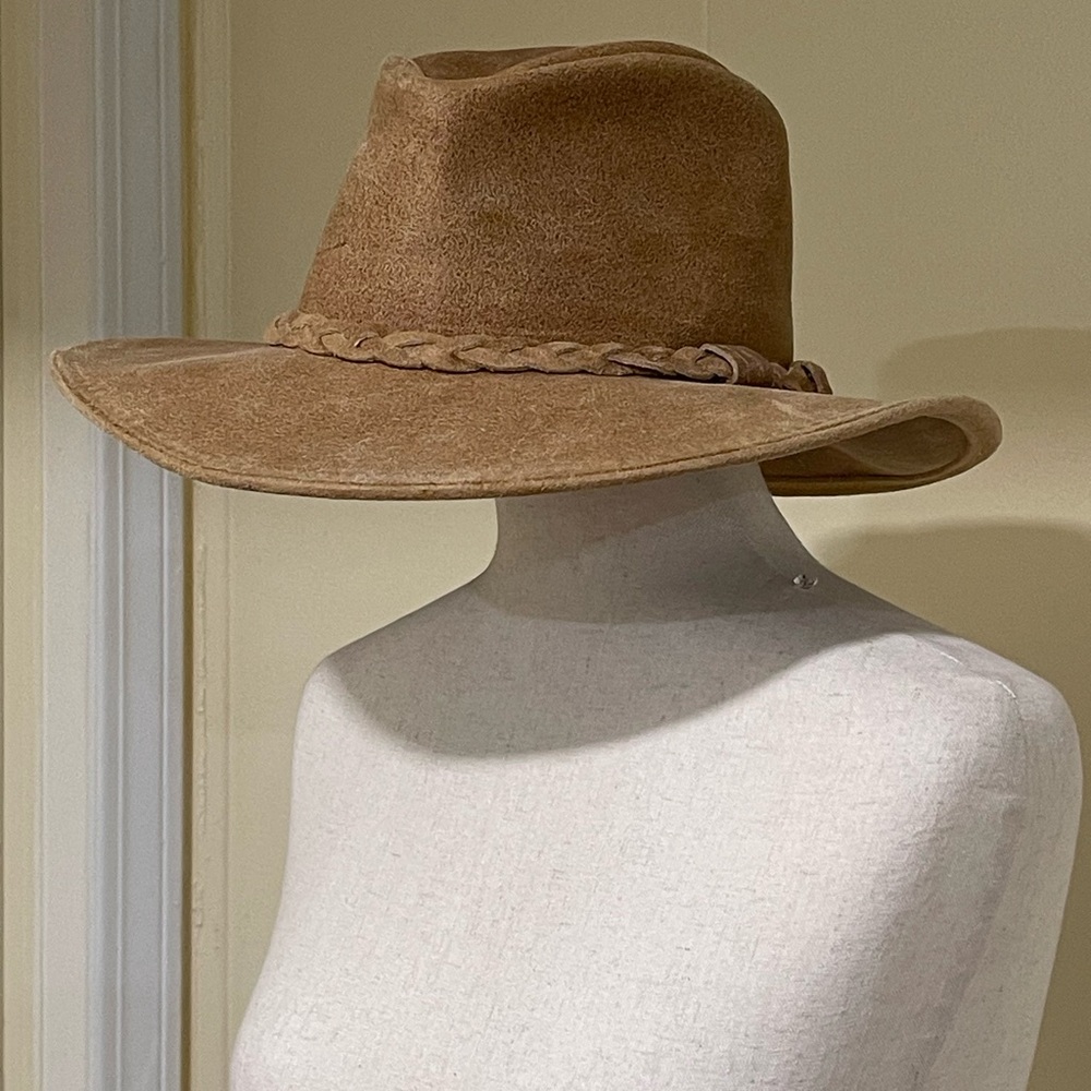 Minnetonka genuine suede leather The Outback Hat M